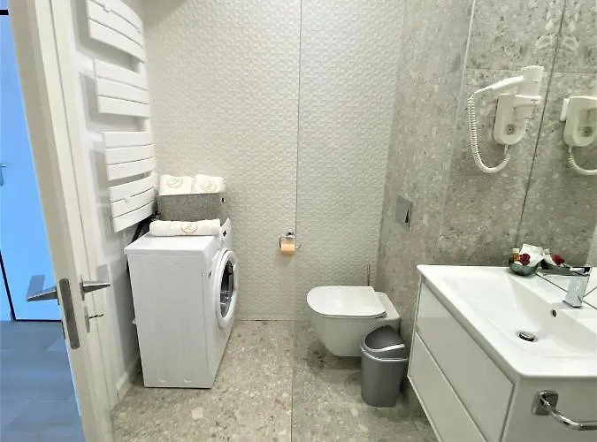 Zeita Din Bel-air, Nord * Mamaia